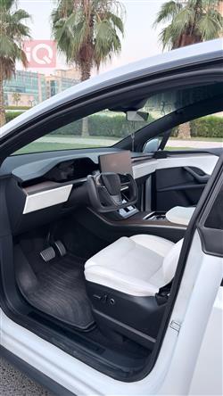 تسلا Model X